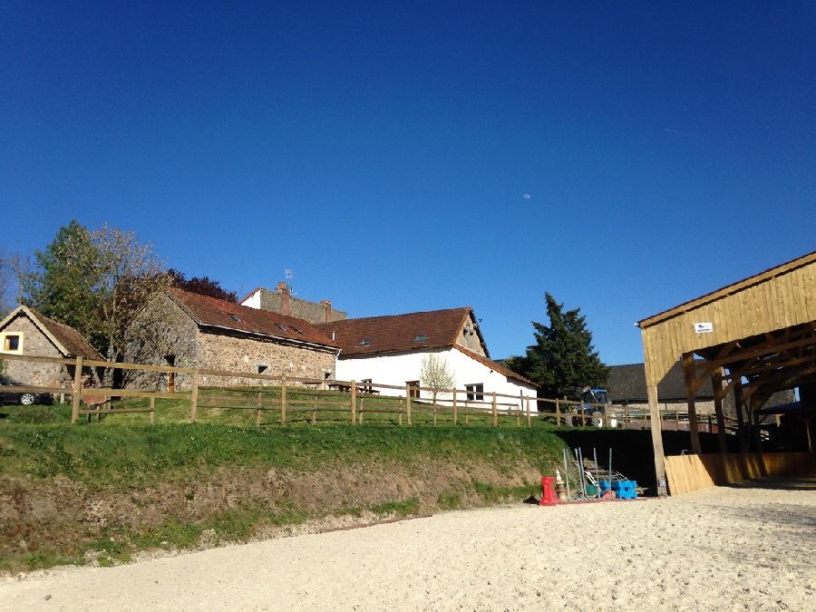 Gite equestre cheval Sommant en Sane-et-Loire 