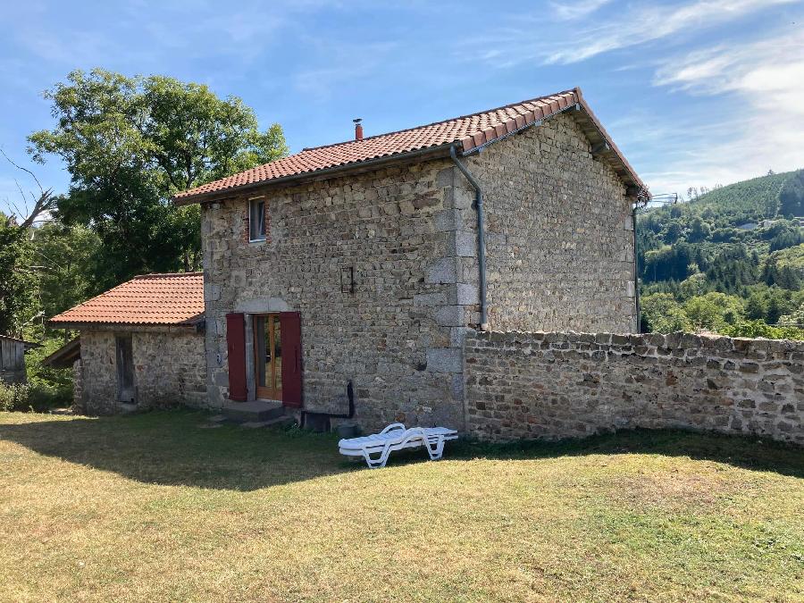 Gite equestre cheval Paslires dans le Puy-de-dme  photo 3