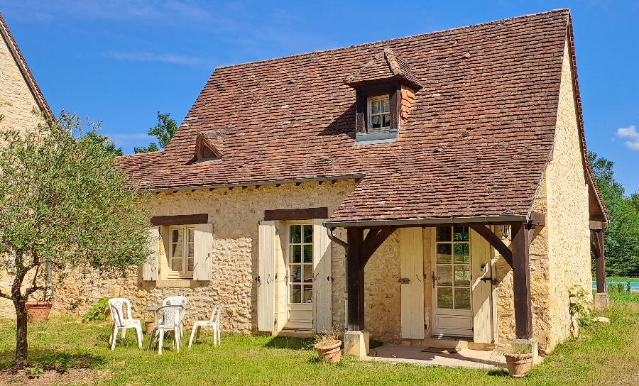 Gite equestre cheval Savignac-de-Miremont en Dordogne  photo 2
