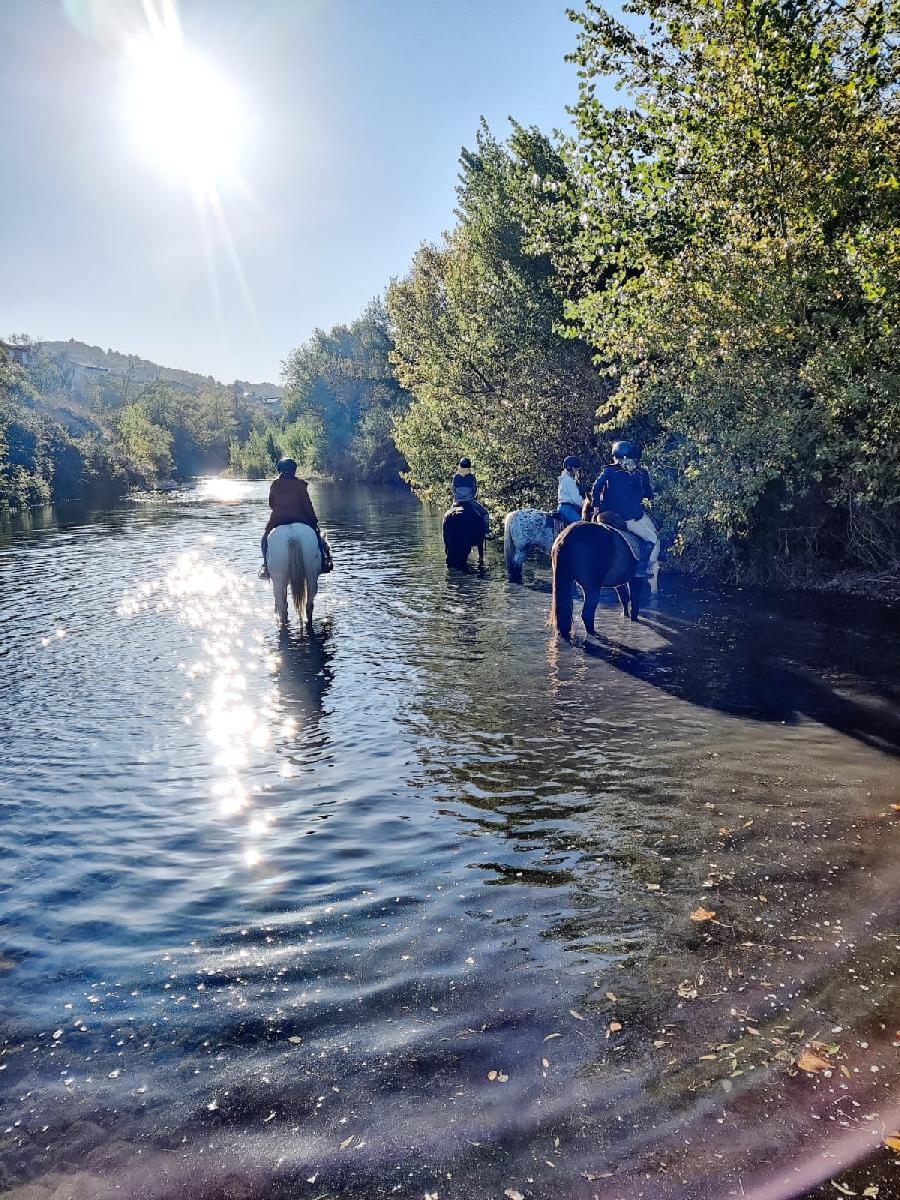 Balade  cheval Aude Corbires photo 6