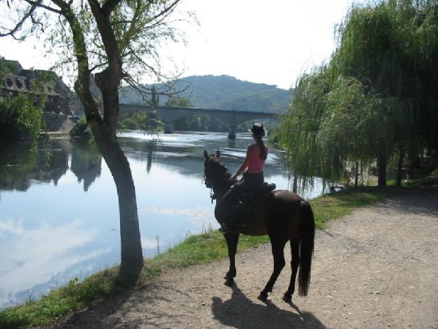 sejour Sjour  la ferme questre Corrze