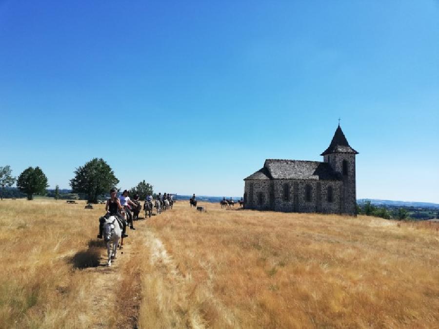 Randonne questre Cantal Massif Central photo 3