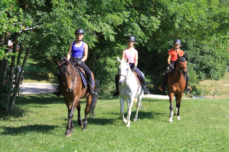 Voyage  cheval Drme PNR du Vercors photo 2