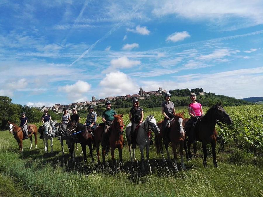 Voyage  cheval Sane-et-Loire PNR du Morvan