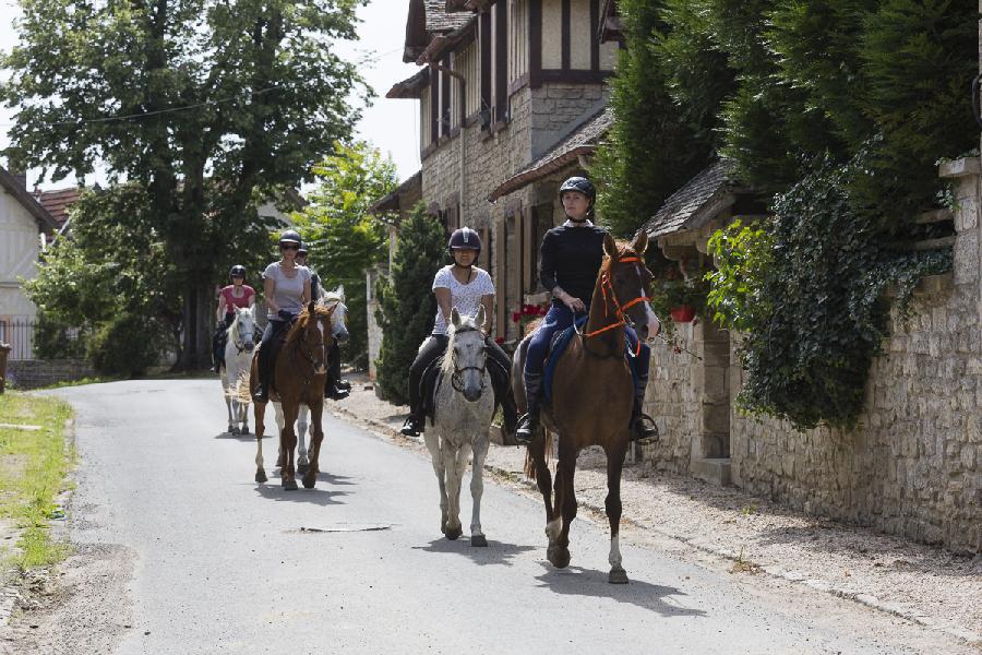 Balade  cheval Oise Fort de Chantilly photo 3