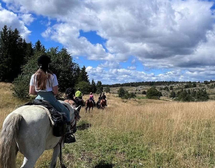 rando Randonne questre Jura