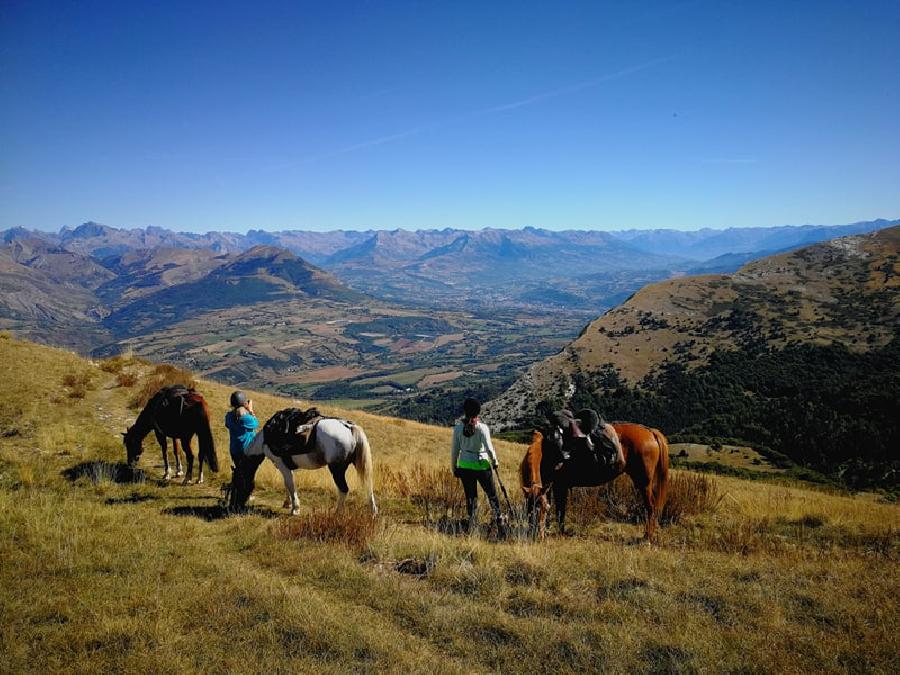 Randonne questre Hautes-Alpes Pays du Buch photo 3