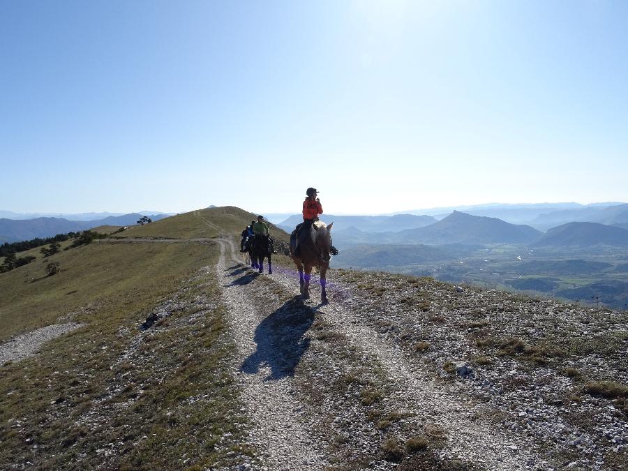 Randonne questre Hautes-Alpes Pays du Buch photo 4