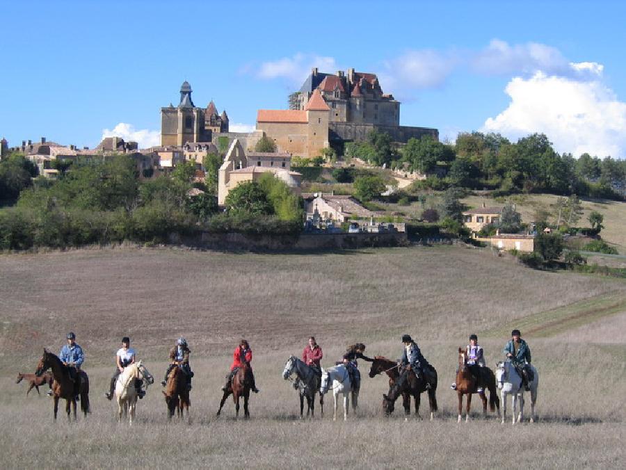 Voyage  cheval Lot-et-Garonne Prigord