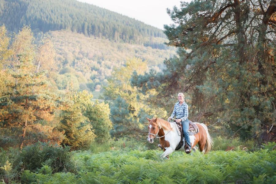 Randonne questre Corrze PNR de Millevaches en Limousin